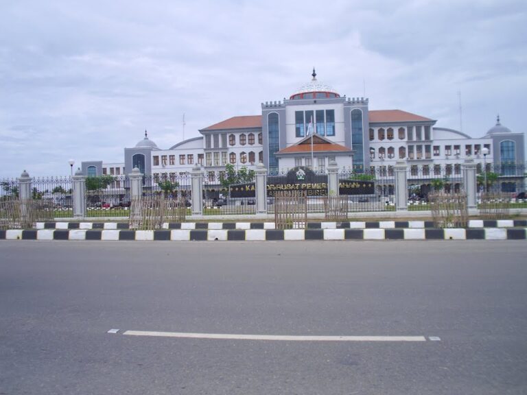 Get Banda Aceh Bireuen
 Images