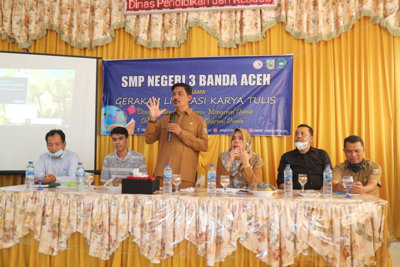 Infopublik Smp Negeri 3 Banda Aceh Giatkan Gerakan Literasi Sekolah
