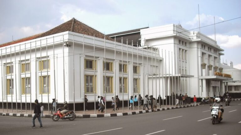 View Tempat Wisata Di Bandung Asia Afrika
Images