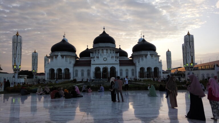 Masjid Baiturrahman Di Aceh Dibangun Pada Zaman Sultan