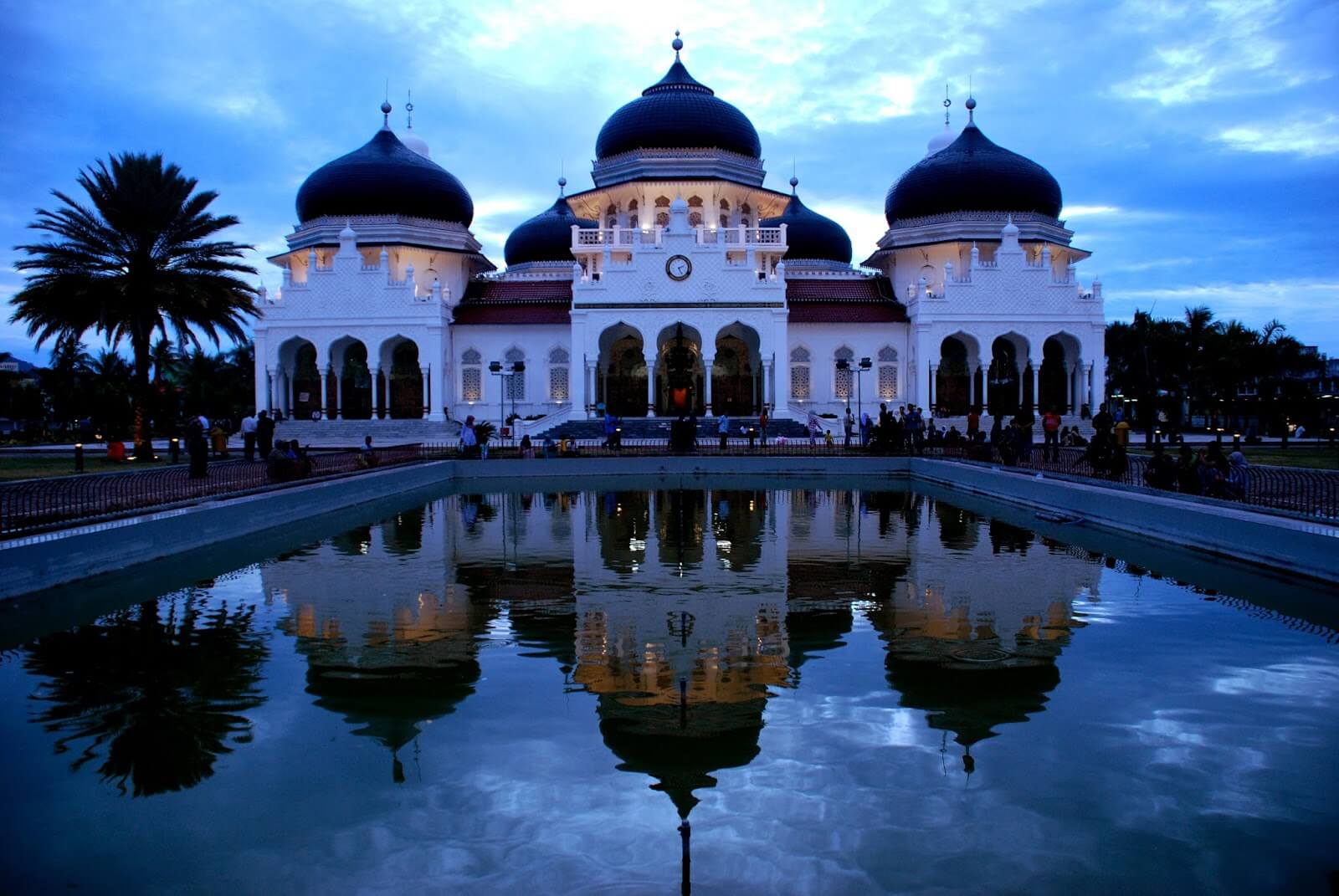tempat wisata aceh besar Visit to aceh: how to visit the masjid raya baiturrahman aceh..?