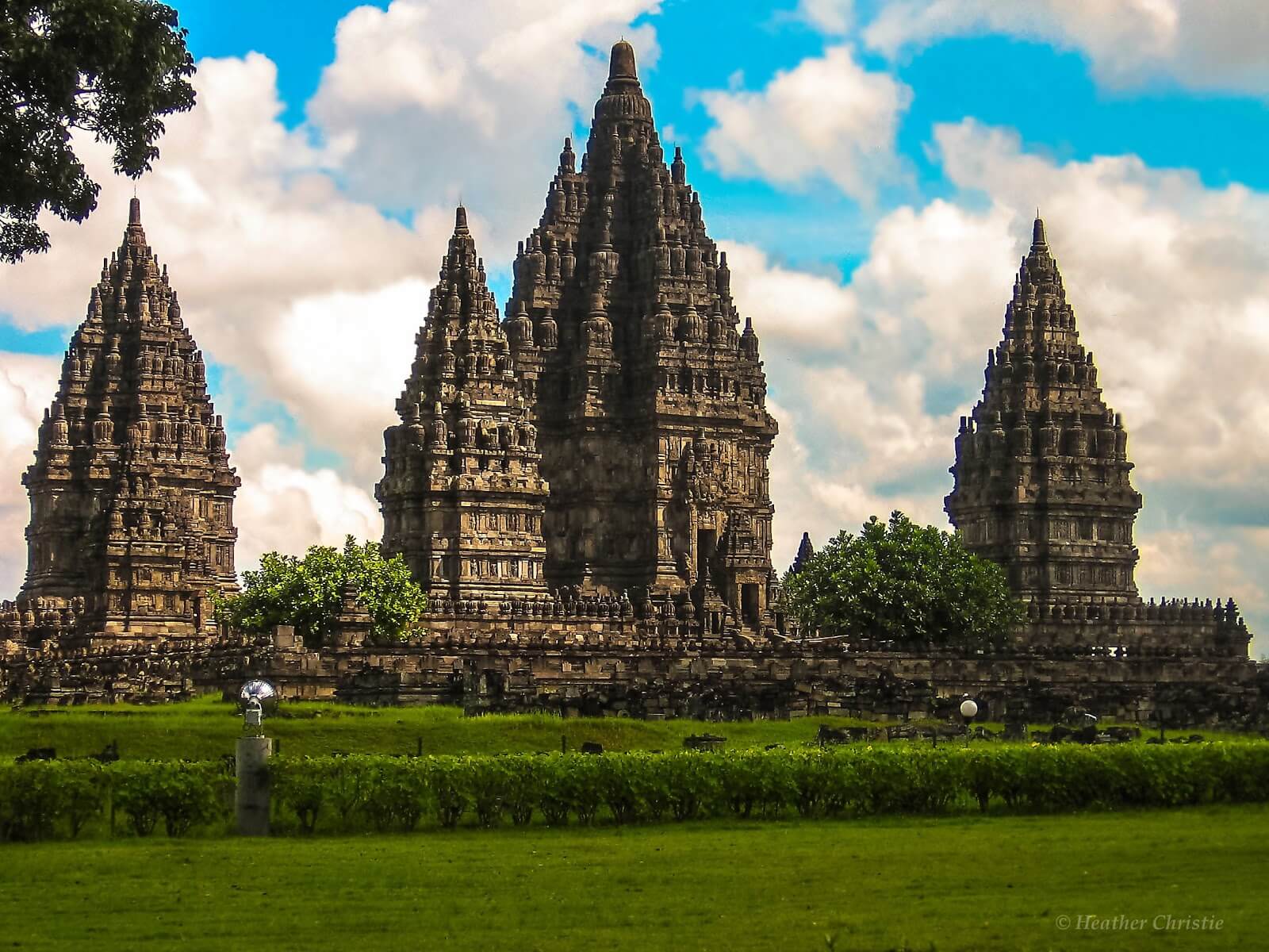 tempat wisata candi prambanan Candi prambanan tempat wisata sejarah yogyakarta dan klaten